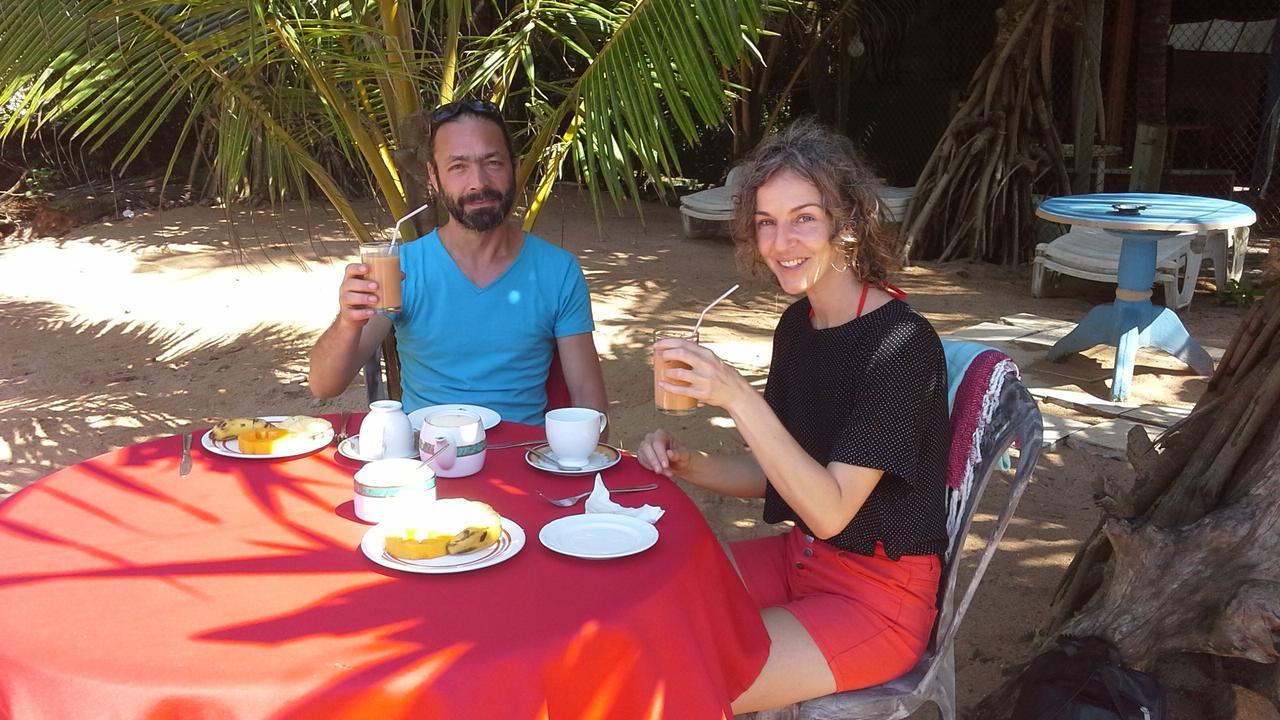 Southern Star Hotel Bentota Buitenkant foto