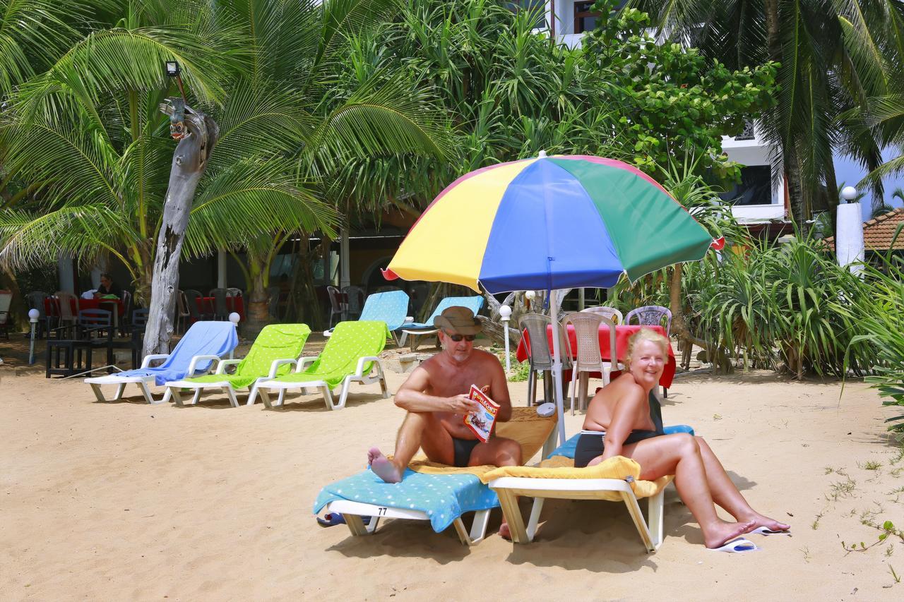 Southern Star Hotel Bentota Buitenkant foto